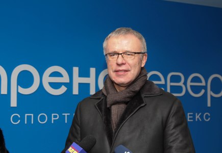 В.Фетисов